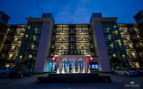 โรงแรม เดอะริเวอร์